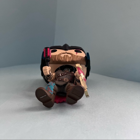 Funko Pop Marvel Thor w Shield - Picture 5 of 5